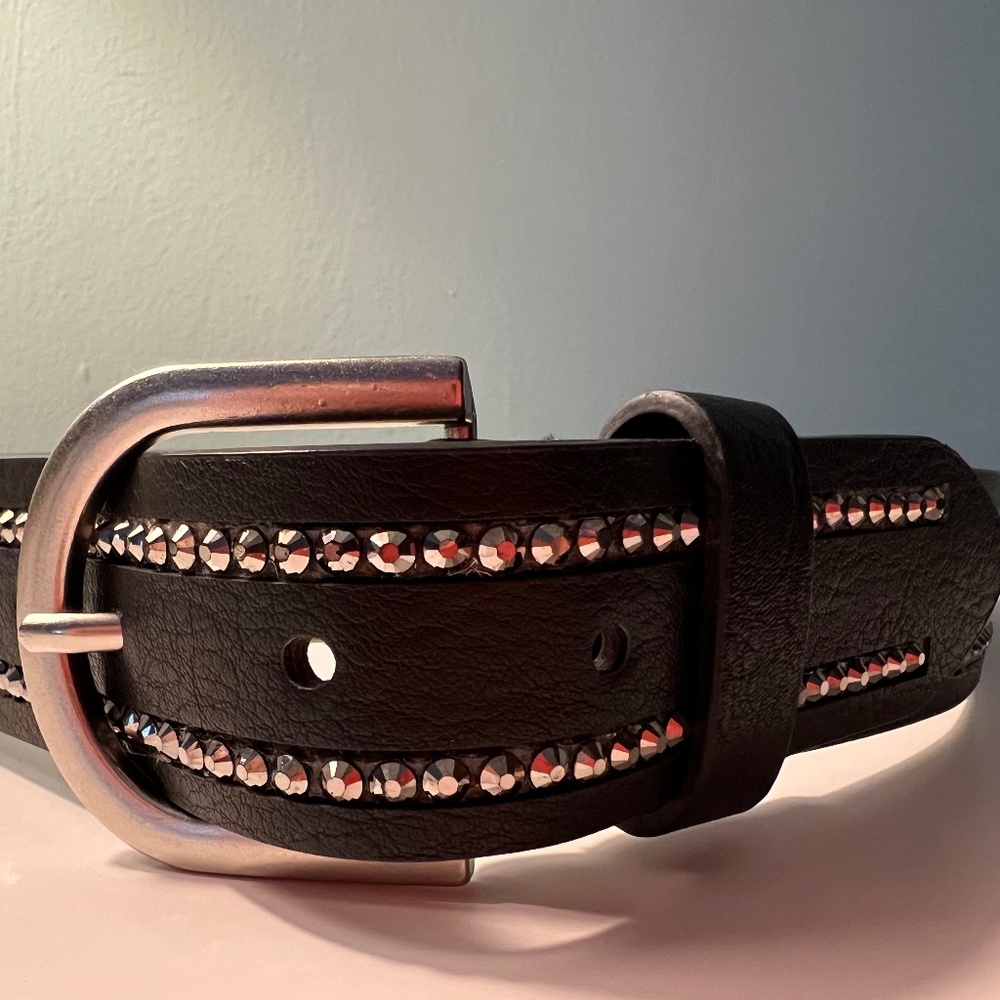 Black/Silver Star and Rivet Belt - Size S/M - Gently Used